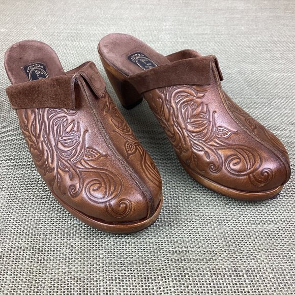 Salpy Leather Tooled Mules Clogs - Picture 1 of 10